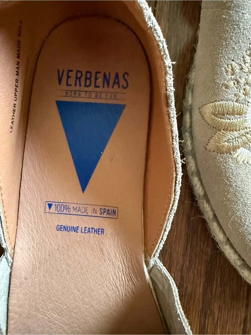 Verbenas Women’s Beige Embroidered Suede Espadrilles size 40 EU